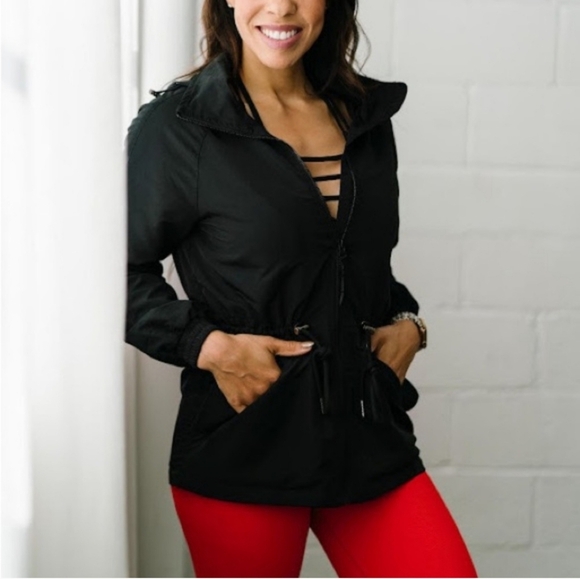 ZYIA Jackets & Blazers - Zyia Black Drawstring Hooded Jacket size large